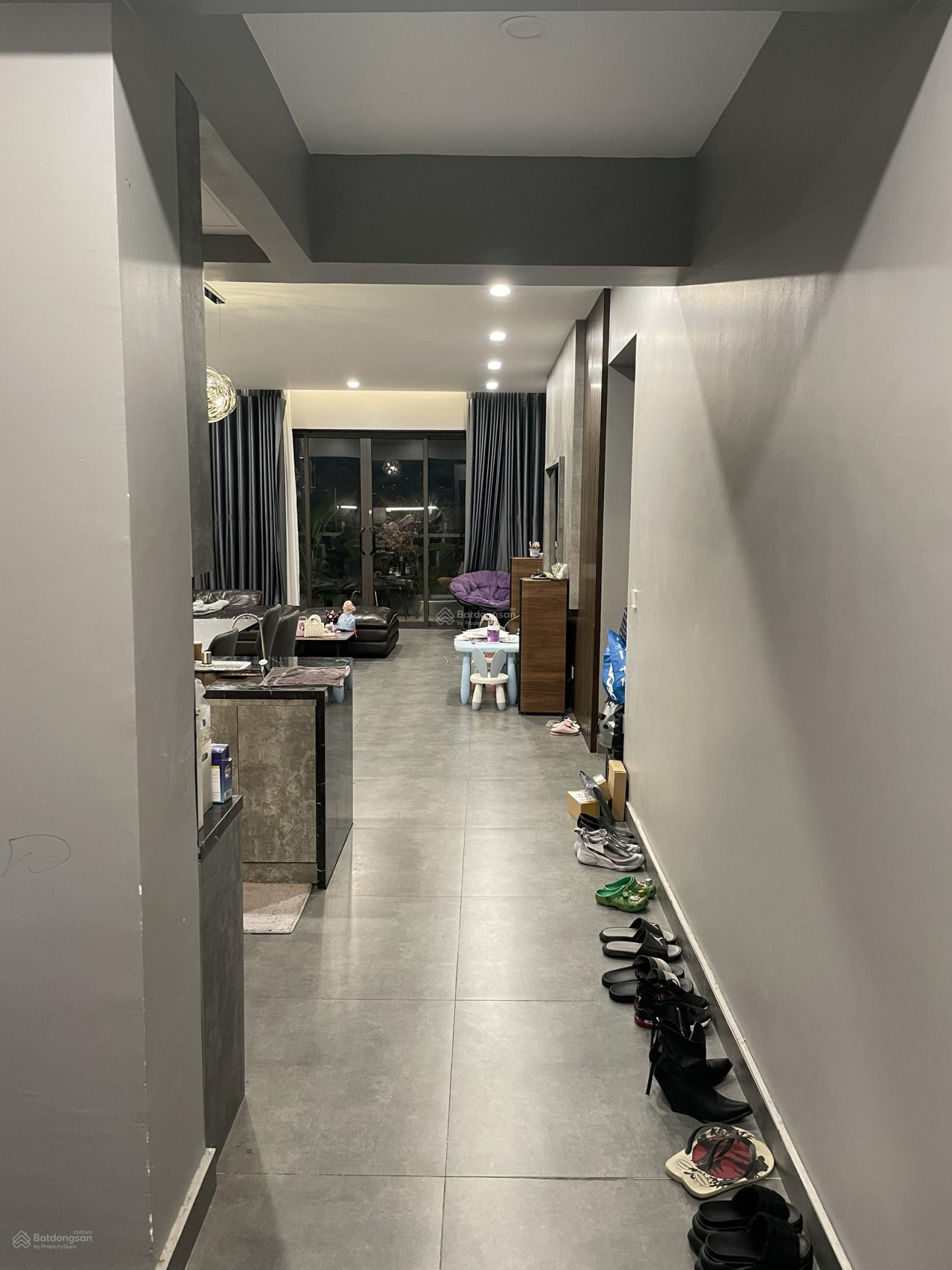 Bán căn hộ 101 Láng Hạ, 170m2, căn góc Đông Nam, có 3 phòng ngủ, giá hơn 12 tỷ