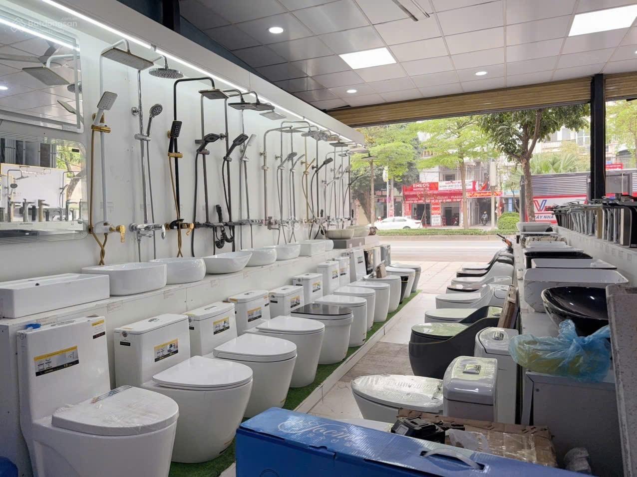 62.8 tỷcó nhà MP Lê Trọng Tấn, Hà Đông DT 171m2 4T MT 9m vỉa hè đá bóng vị trí đẹp