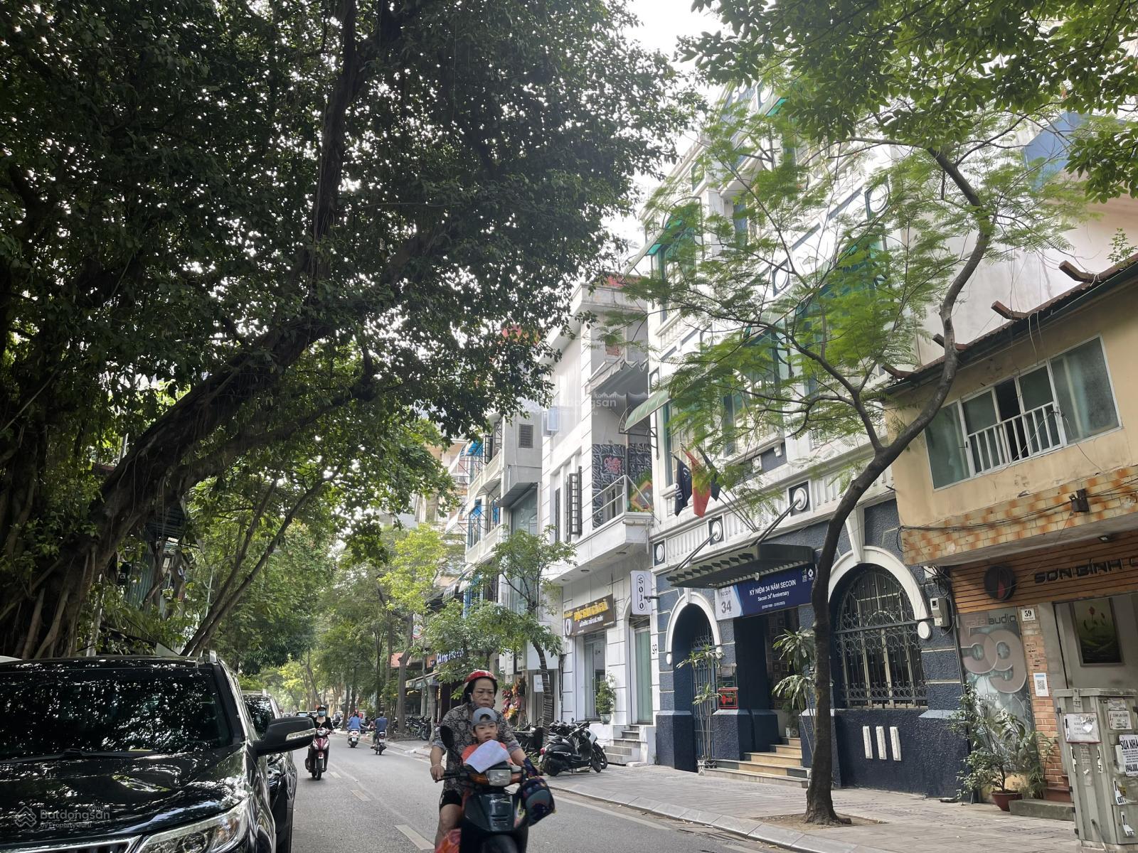 (Hiếm) Bán tòa căn hộ dịch vụ cao cấp phố Hàng Chuối, 2 tỷ/năm, nội thất xịn, 75m2 x 7 tầng, 40 tỷ