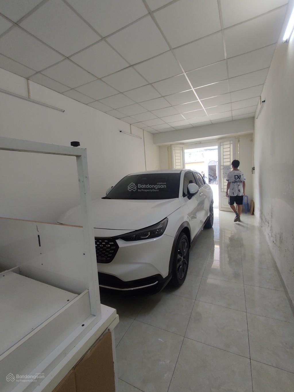 Bán nhà mặt tiền đường phường Tân Quy, Quận 7, TP. HCM, giá siêu hời 9,8 tỷ, 70m2