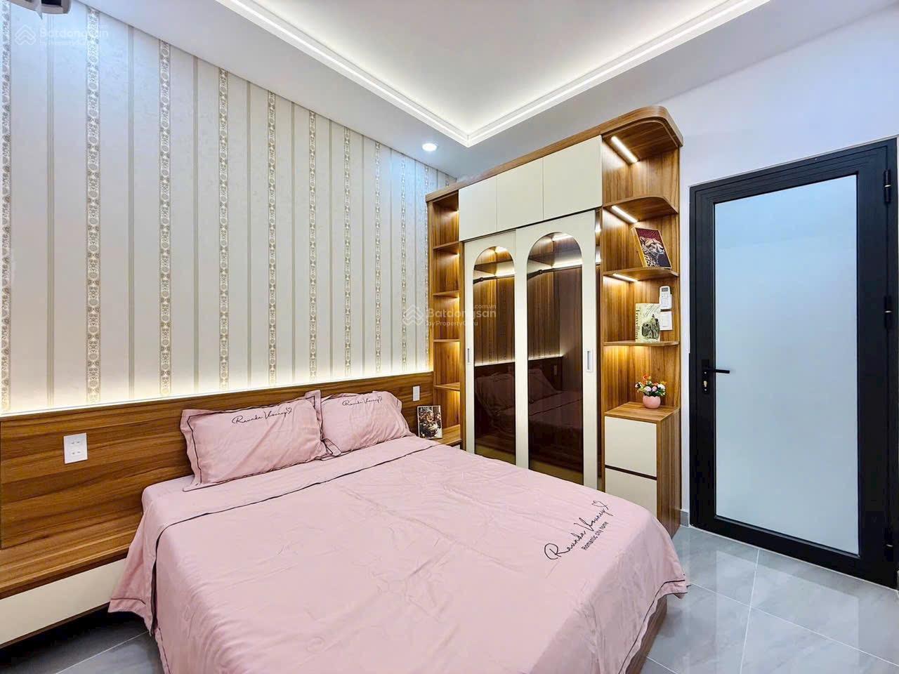 Bán nhanh nhà HXH Lý Thái Tổ, P10, Quận 10, DT 49m2, Giá 2tỷ090, gần ngã 7 Lý Thái Tổ, sổ riêng Bán nhanh nhà HXH Lý Thái Tổ, P10, Quận 10, DT 49m2, Giá 2tỷ090, gần ngã 7 Lý Thái Tổ, sổ riêng
