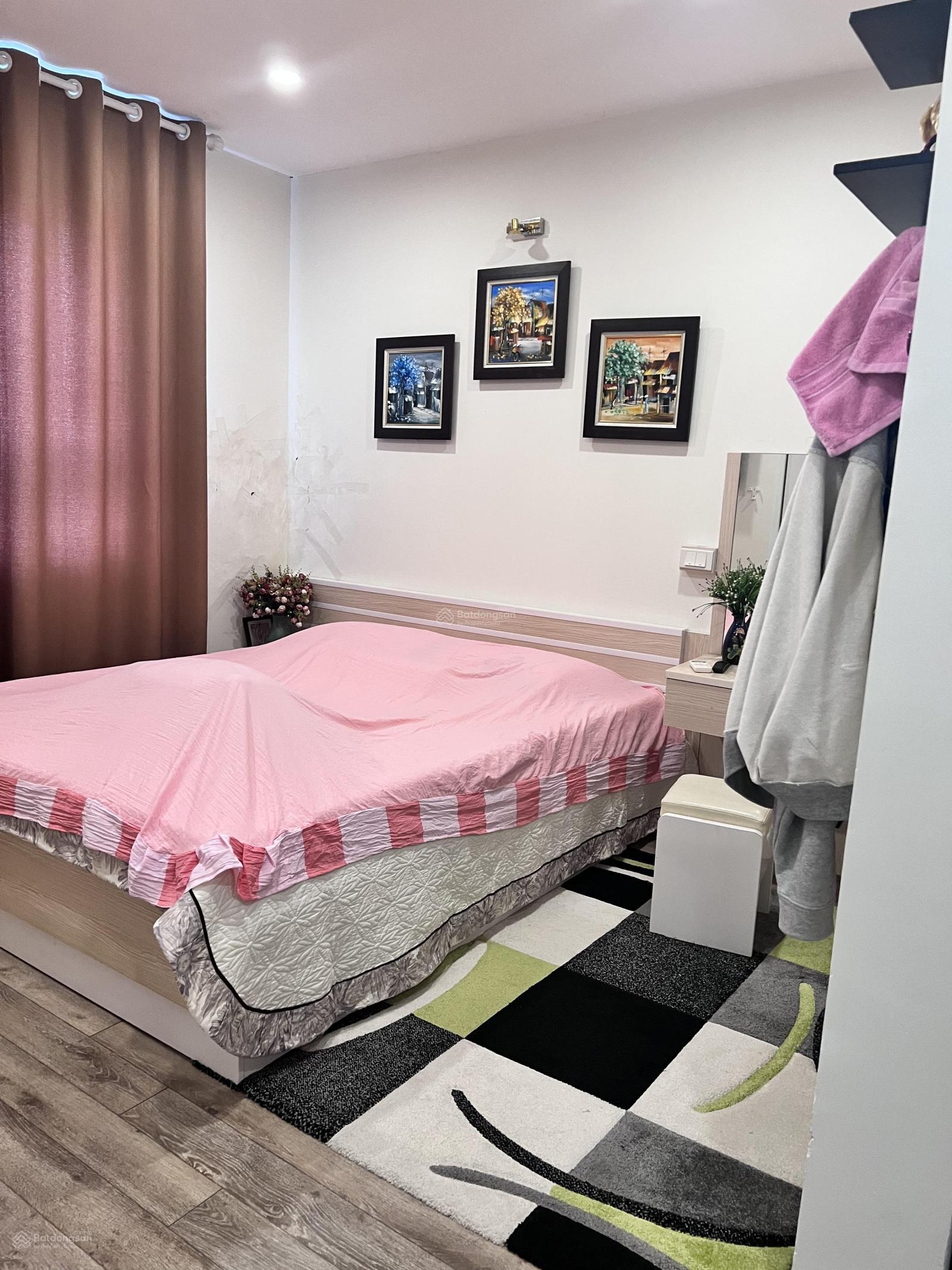 Bán căn hộ 671 Hoàng Hoa Thám, 113.5m2, 2PN, 2WC, full đồ, giá 75 tr/m2. 0981 545 ***