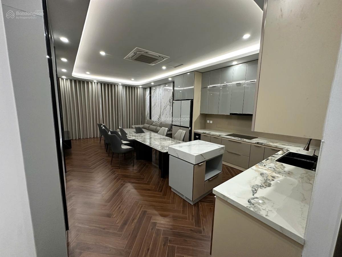 [CỨU CHỦ] TOÀ NHÀ LIỄU GIAI , LÔ GÓC - MẶT TIỀN 5,5M- Ô TÔ TRÁNH - 2 THOÁNG - KINH DOANH VP