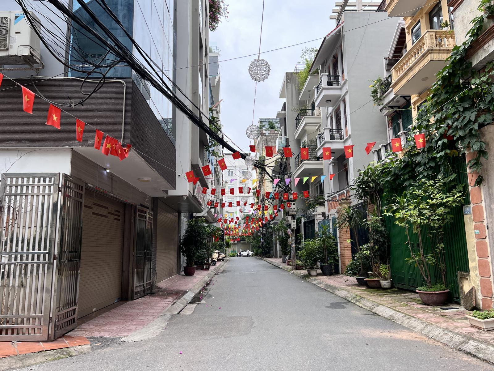 [CỨU CHỦ] TOÀ NHÀ LIỄU GIAI , LÔ GÓC - MẶT TIỀN 5,5M- Ô TÔ TRÁNH - 2 THOÁNG - KINH DOANH VP