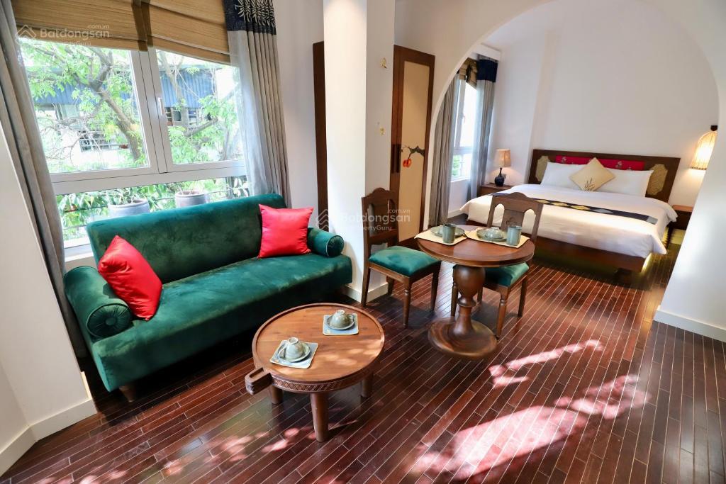 BÁN NHÀ MẶT PHỐ NGUYỄN KHUYẾN,76M2, 9T, 13P, GẦN PHỐ CỔ, DOANH THU 6 TỶ/NĂM. BÁN NHÀ MẶT PHỐ NGUYỄN KHUYẾN,76M2, 9T, 13P, GẦN PHỐ CỔ, DOANH THU 6 TỶ/NĂM.