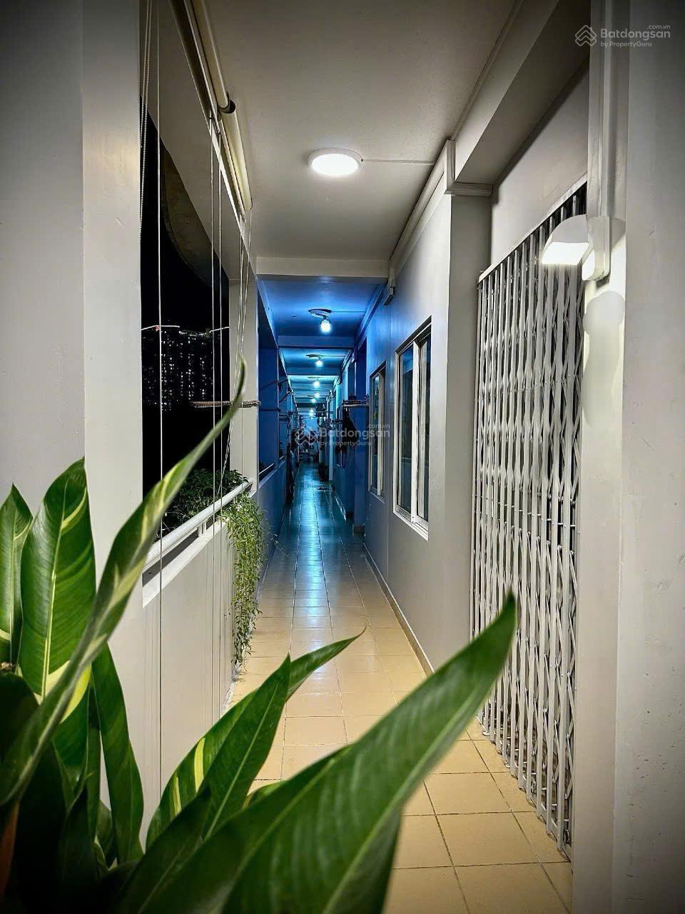 1,9 tỷ - CC III Bùi Minh Trực, P5, Q8, căn góc 2PN 56,9m2 SHR 2 ban công. Nhà đẹp, nội thất xinh