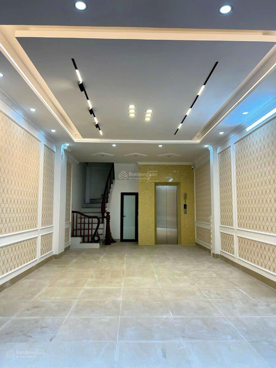 Chính chủ bán nhà lô góc ngõ 67 Cầu Cốc 45m2 6 tầng thang máy oto vào nhà kinh doanh giá 9 tỷ.