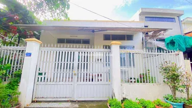 Bán nhà ngang 8m hẻm 38 đường 3/2 có sân rộng