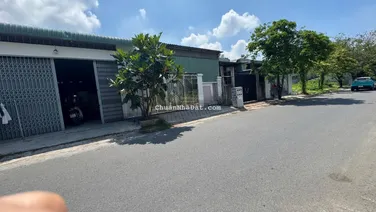 Cần cho thuê nhà nguyên căn 129m2 (6x21,5) có sân ô tô - xây sẵn 2 phòng ngủ - 2 WC