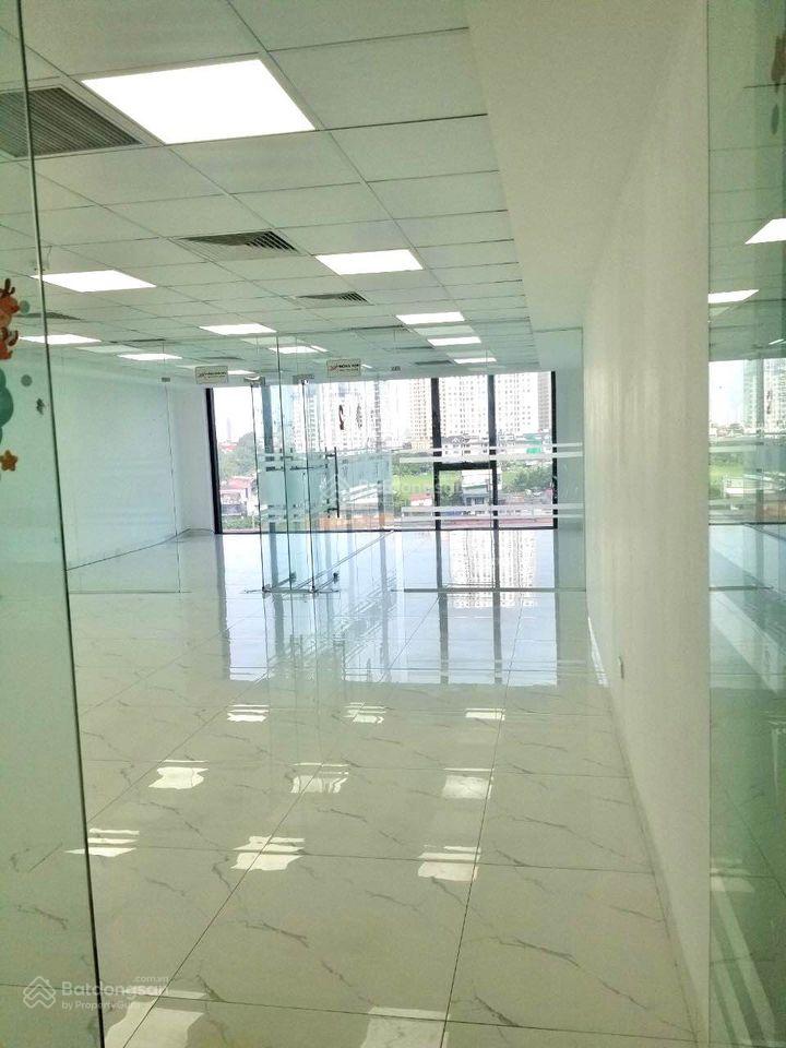 Cho thuê văn phòng giá rẻ phố Giải Phóng mặt phố diện tích 30m giá 3,6tr LH: 0977 306 *** chính chủ Cho thuê văn phòng giá rẻ phố Giải Phóng mặt phố diện tích 30m giá 3,6tr LH: 0977 306 *** chính chủ