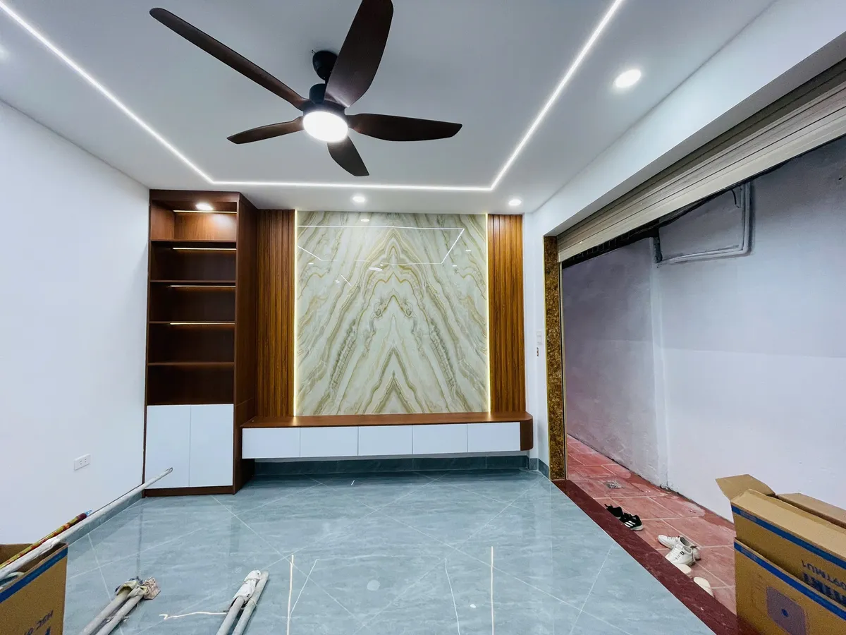 Hiếm! Chỉ hơn 6 tỷ - nhà Thịnh Quang mới keeng đẹp bề thế-cực thoáng sáng-gần ô tô, gần Ngã Tư Sở!