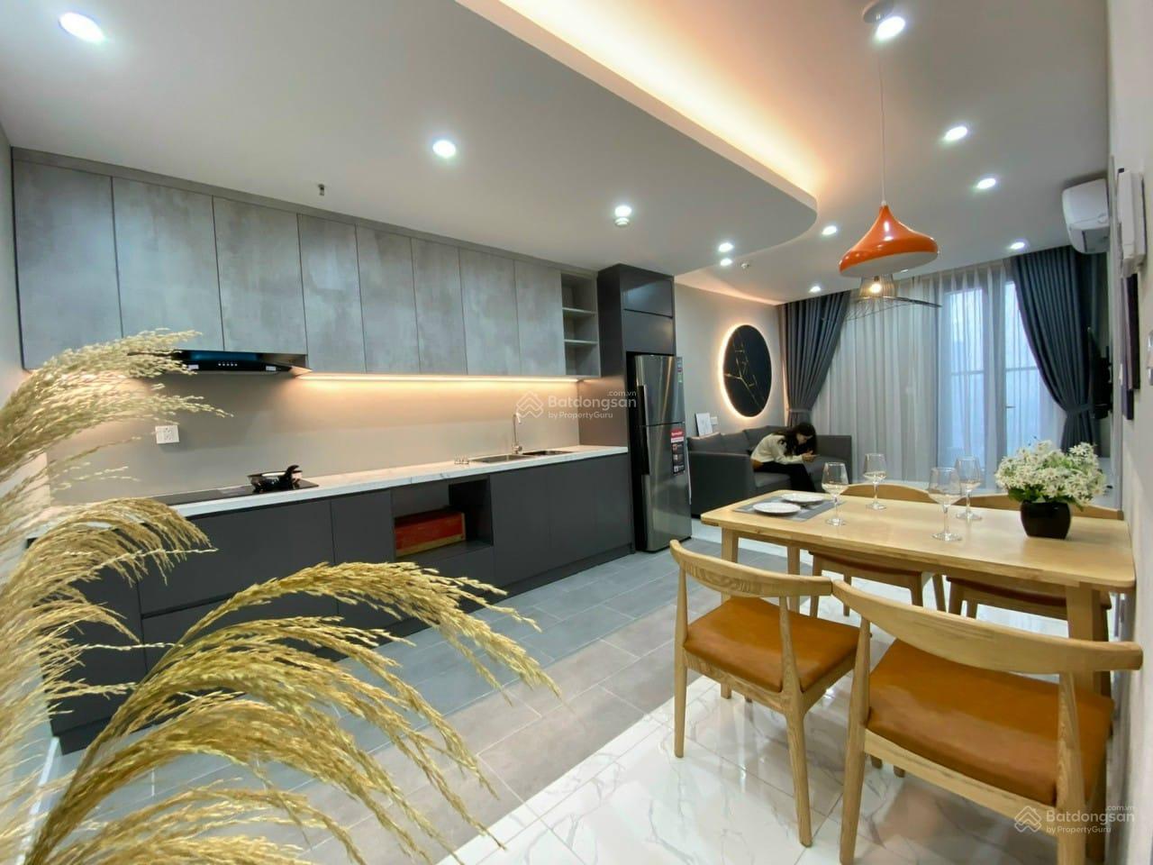 Cần bán gấp! 02 CH tòa The Gloria Silk Path đường Nguyên Hồng, 57m2 và 64m2, full nội thất cao cấp