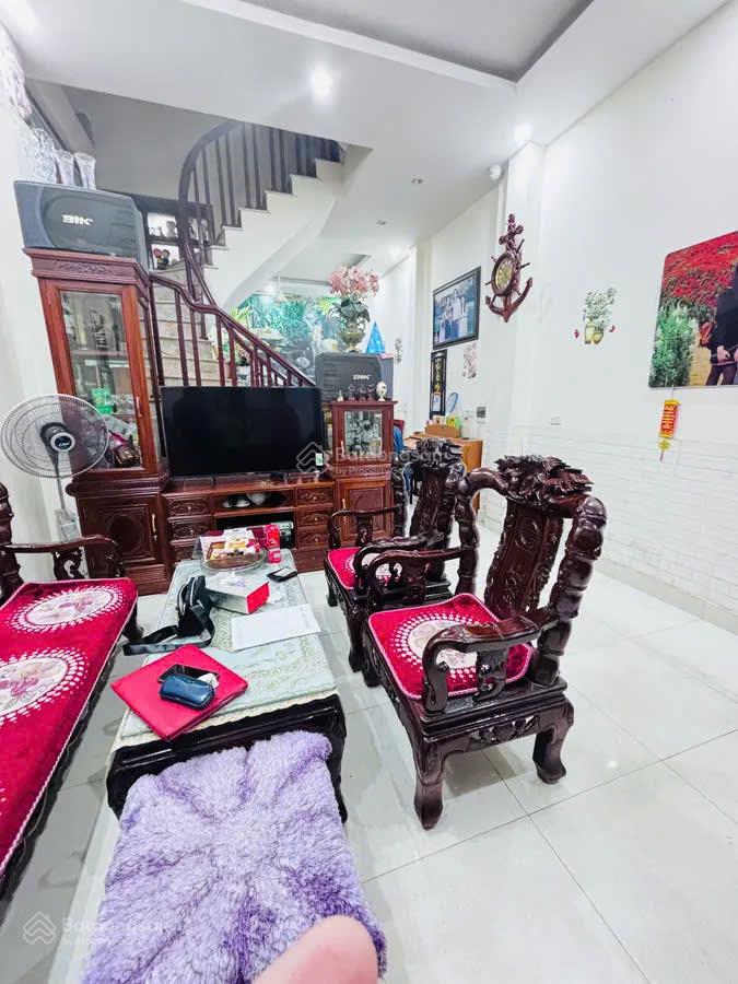 Bán nhà đẹp Quan Nhân - DT rộng - gần hồ thoáng mát - 20m ô tô - ngõ rộng - giá hợp lý