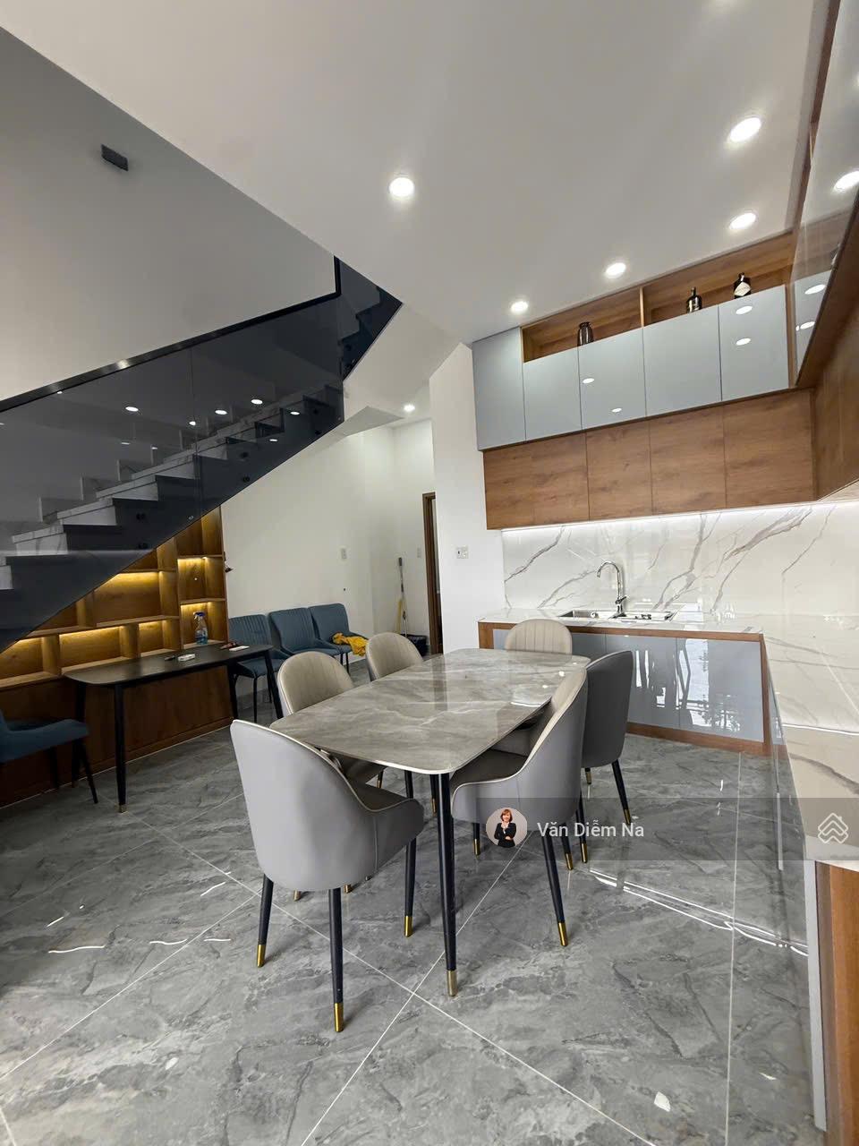 Bán NR xịn xò tại The Sol City, 4,4 tỷ, 193m2, 4PN, 4WC sổ hồng riêng, đã hoàn công hỗ trợ vay bank