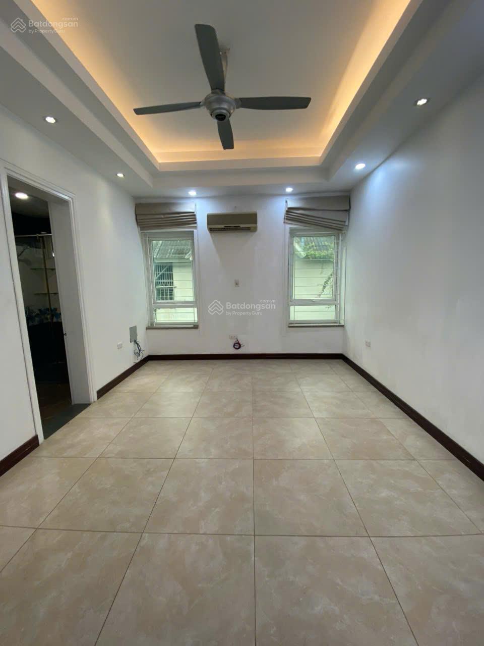 Cho thuê biệt thự Trần Bình, Mai Dịch 200m2 4 tầng chia 2 phòng full đồ. Giá 41tr