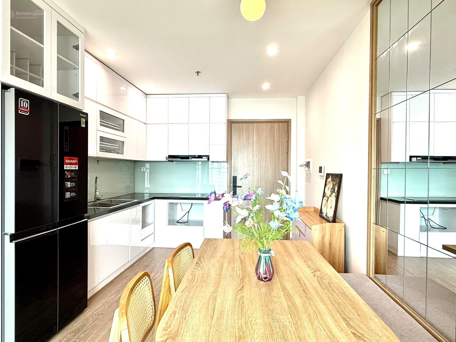 Cần tiền bán gấp căn 3PN-2WC tầng cao view bể bơi cực thoáng giá cực tốt chỉ 4,3tỷ tại Vinhomes OCP