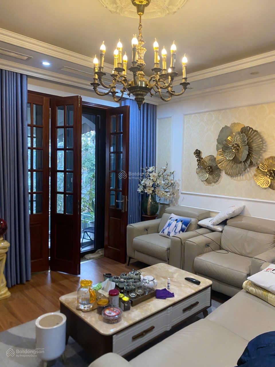 Chỉ với 22,5 tỷ bạn sở hữu căn liền kề Văn Phú vị trí trung tâm. Ngay nhà hàng Mai Châu. Của hiếm