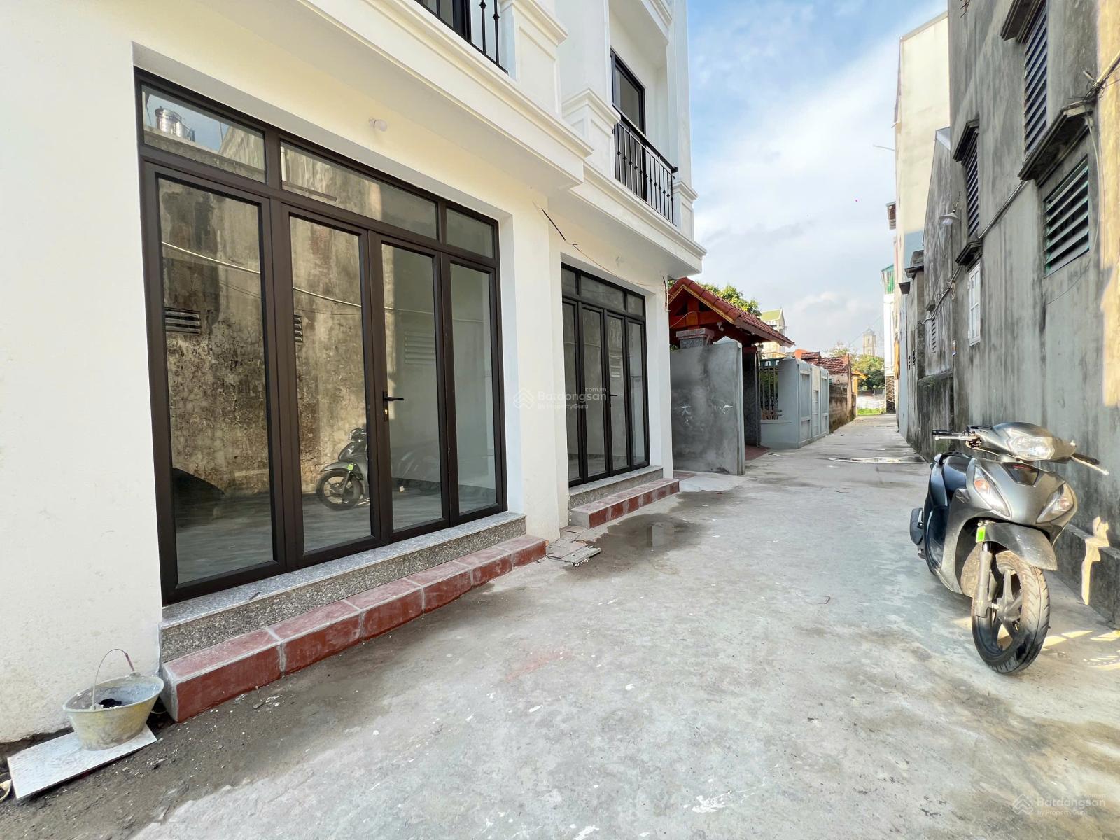 Chỉ 3.25 tỷ sở hữu căn nhà lô góc. Ôtô đỗ cửa tại Phụng Châu - Chương Mỹ, gần ĐH TDTT, QL6. 32m2*4T