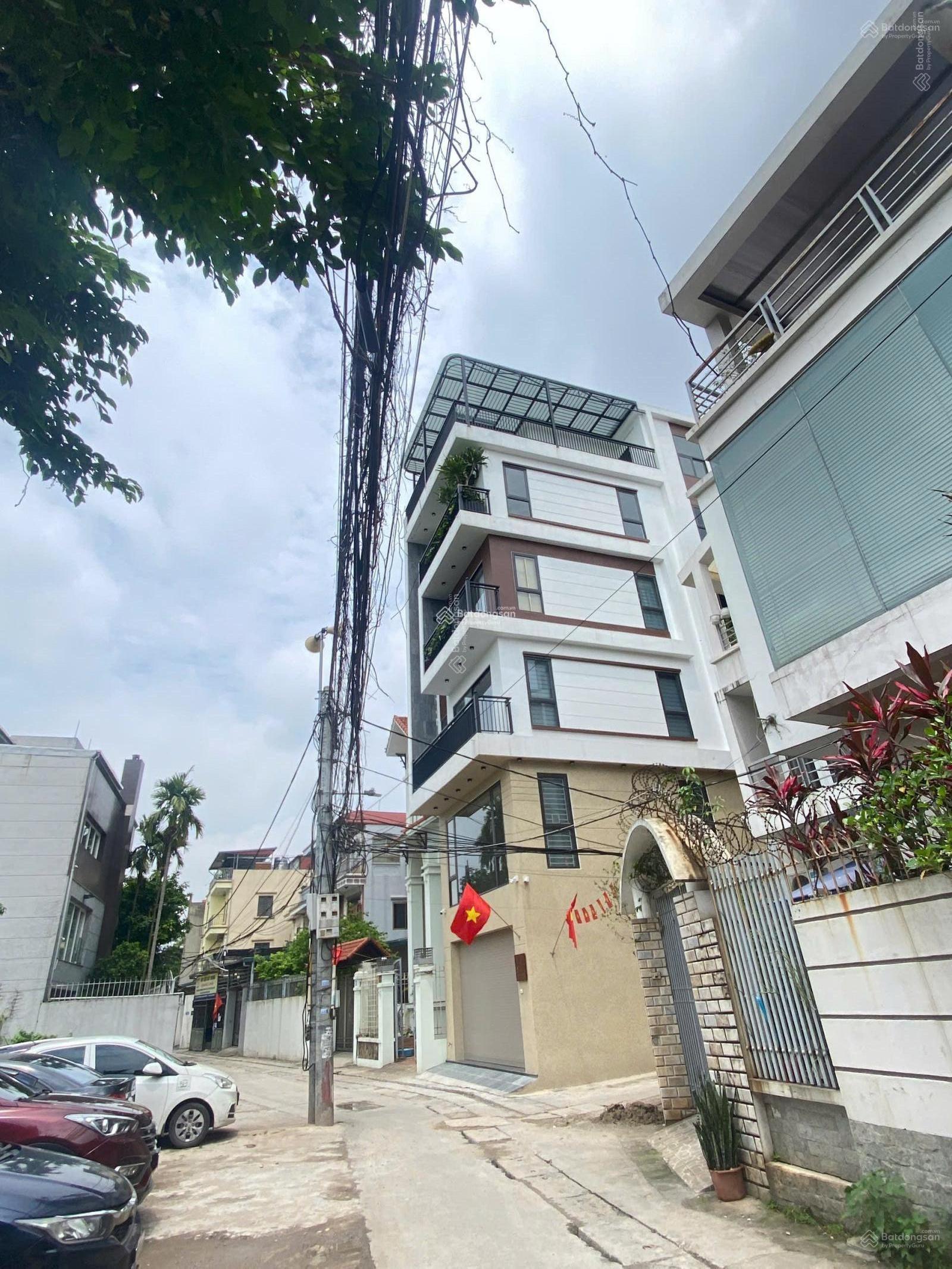 Bán đất Gia Thụy - ngõ thông - oto vào đất - 100m2 - 24 tỷ TL - hiếm - đầu tư giữ tiền