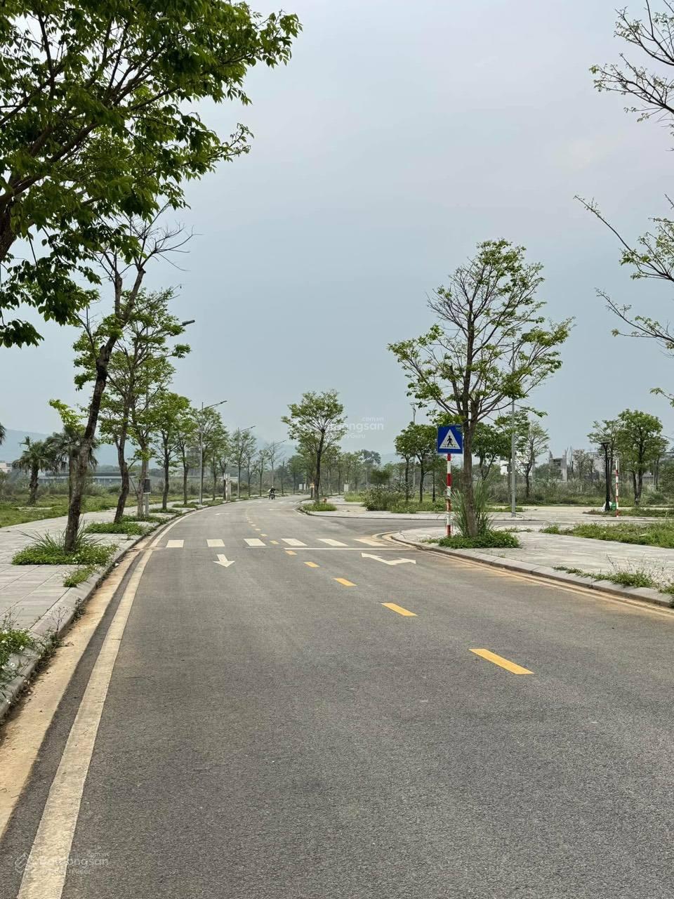 Duy nhất Biệt thư view sông Bùi gần cầu đầu dự án Riverview Lương Sơn, Chỉ 21 triệu / m2