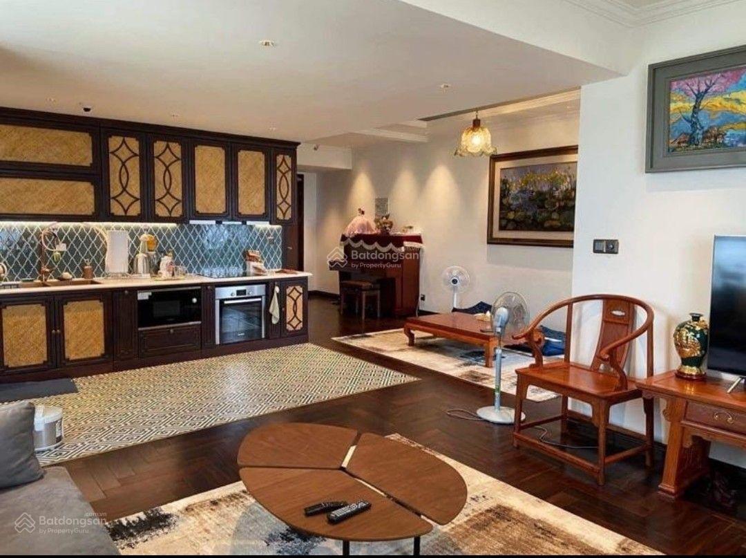 Căn hộ siêu đẹp- full nội thất xịn. tầng trung tòa C1 Rừng Cọ. 154,2m2. giá bán 6,5 tỷ