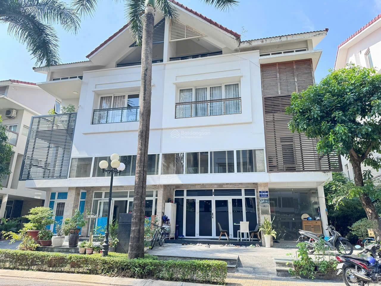 Bán gấp biệt thự ngân long. Nhà full nội thất. Giá 24 Tỷ LH 0931 799 *** DUY Bán gấp biệt thự ngân long. Nhà full nội thất. Giá 24 Tỷ LH 0931 799 *** DUY