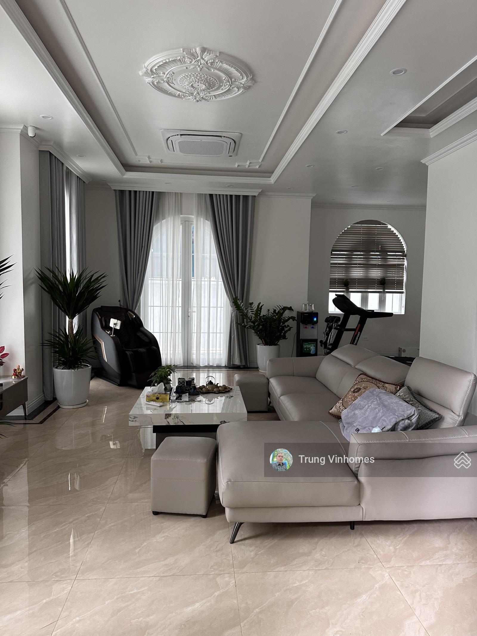 Cho thuê biệt thự 4 PN, gần hồ, full nội thất, giá 30 tr/ tháng Cho thuê biệt thự 4 PN, gần hồ, full nội thất, giá 30 tr/ tháng