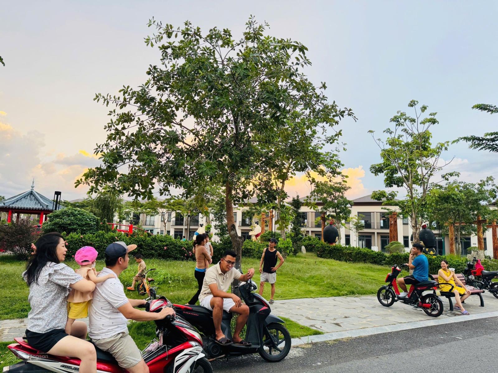 Bán Nhà Phố 1 trệt 1 lầu tại Phúc An Ashita Bình Dương, 1,65 tỷ, diện tích căn 100m2