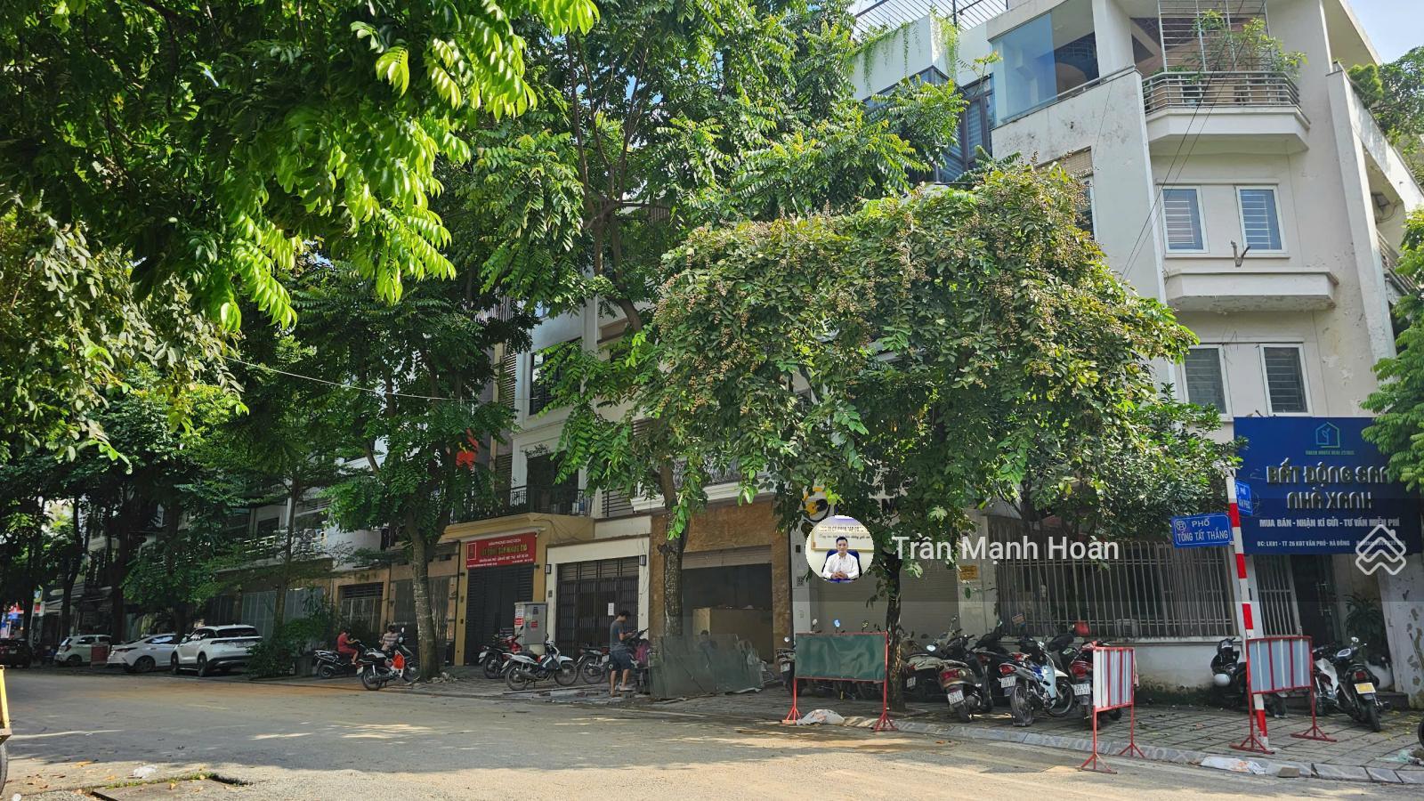 Chính chủ bán gấp lô góc 3 mặt thoáng LK KĐT Văn Phú - Phú La. Vị trí vàng, kd cực tốt. Giá 45 tỷ