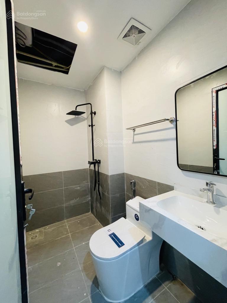 Nhà Xây Mới 40m2 Thang Máy 1 Ngoặt Ra Vũ Ngọc Phan, 2P Đi Bộ Láng Hạ