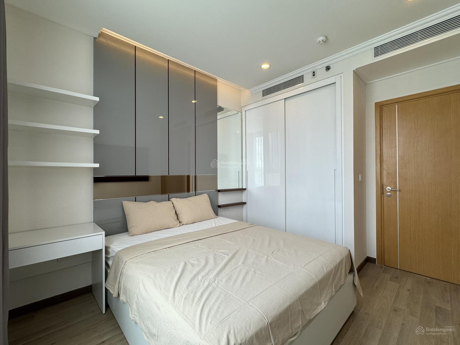 Cho thuê căn hộ Sarimi - 2PN - 2WC - full nội thất - view công viên sala