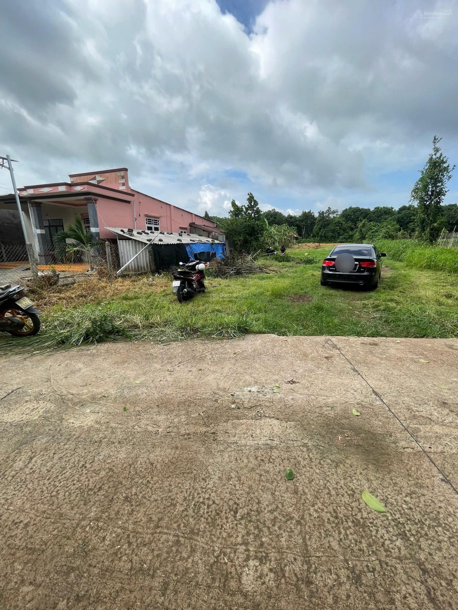 Bán đất ngay Chợ Láng Dài Vũng Tàu, giá 190tr