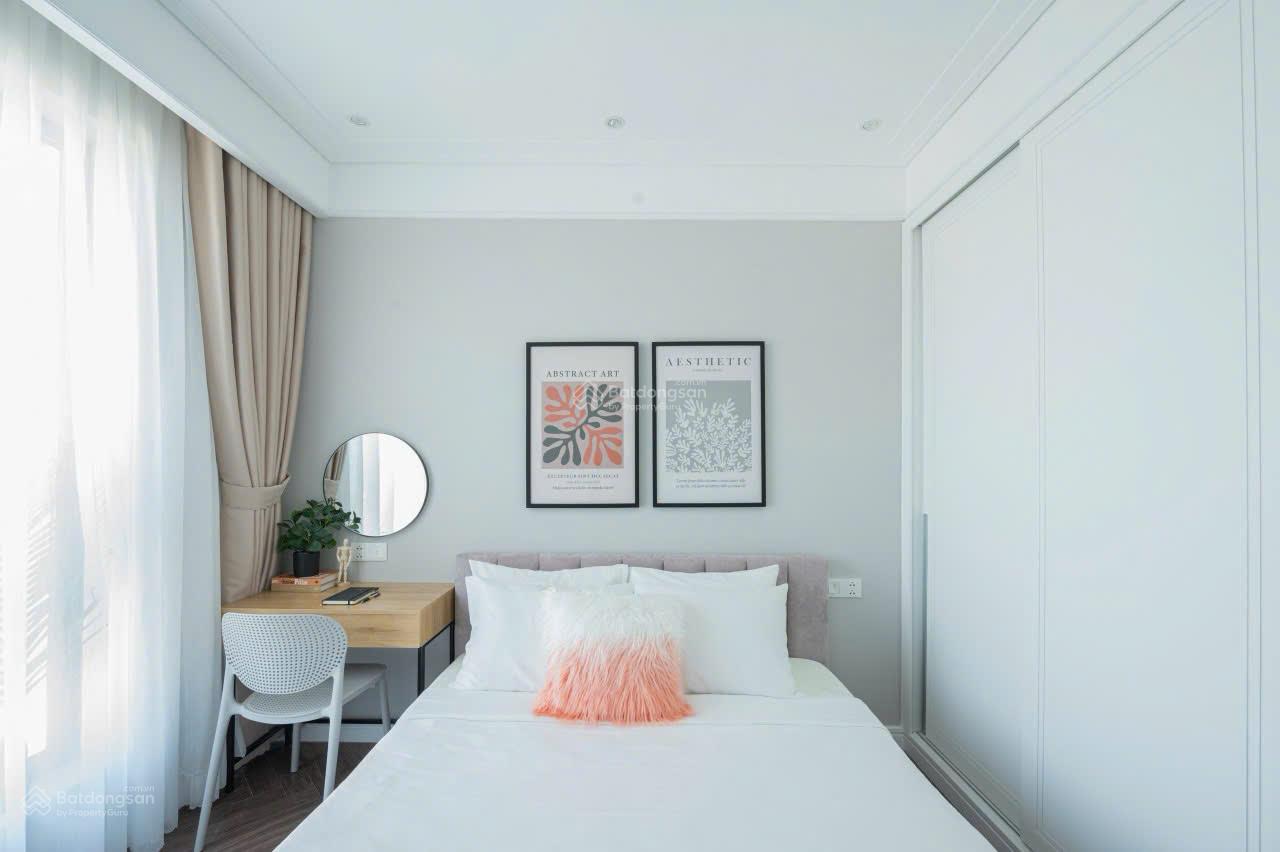 Một căn 2PN duy nhất tầng cao, nội thất siêu đẹp, vận hành rất tốt, hướng Đông Nam mát mẽ!