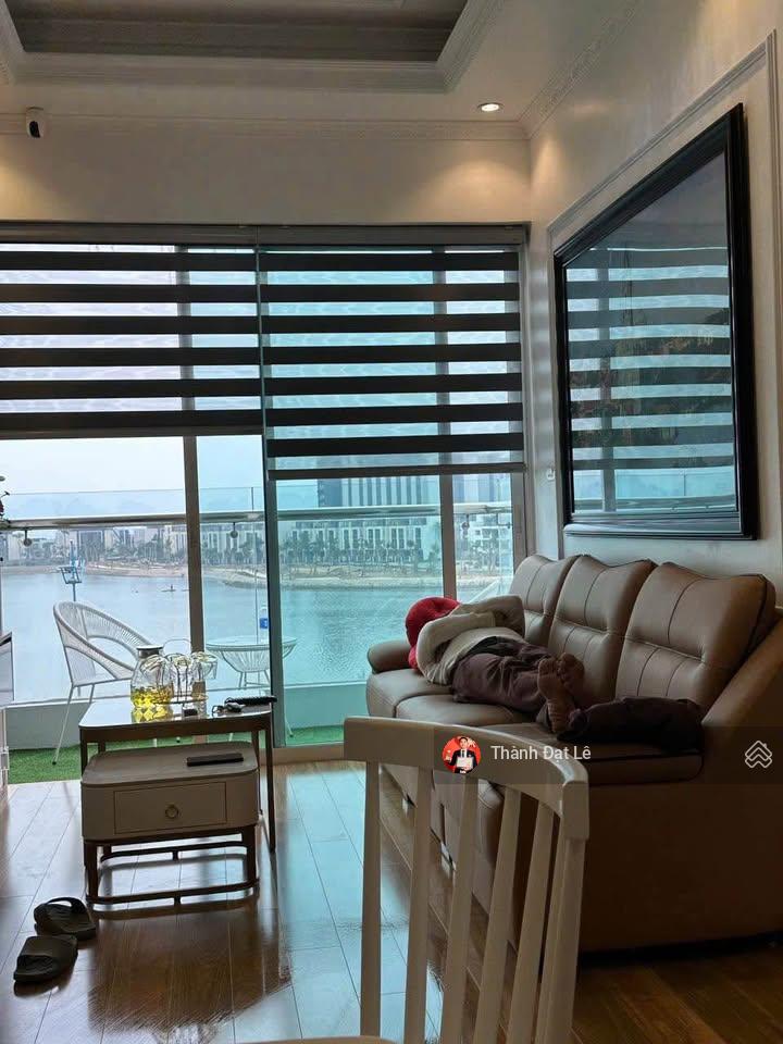 Do chuyển định cư không sử dụng nên cần bán căn hộ 2PN 68m2 view biển trung tâm Bãi Cháy, Hạ Long