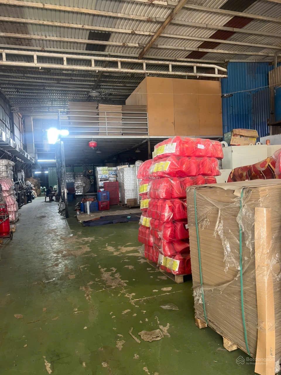 Kho 600m2 - Cho thuê 45 triệu, Tân Tạo, Quốc Lộ 1A