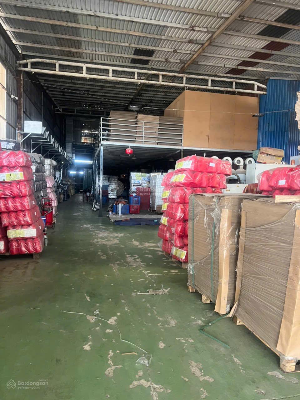 Kho 600m2 - Cho thuê 45 triệu, Tân Tạo, Quốc Lộ 1A