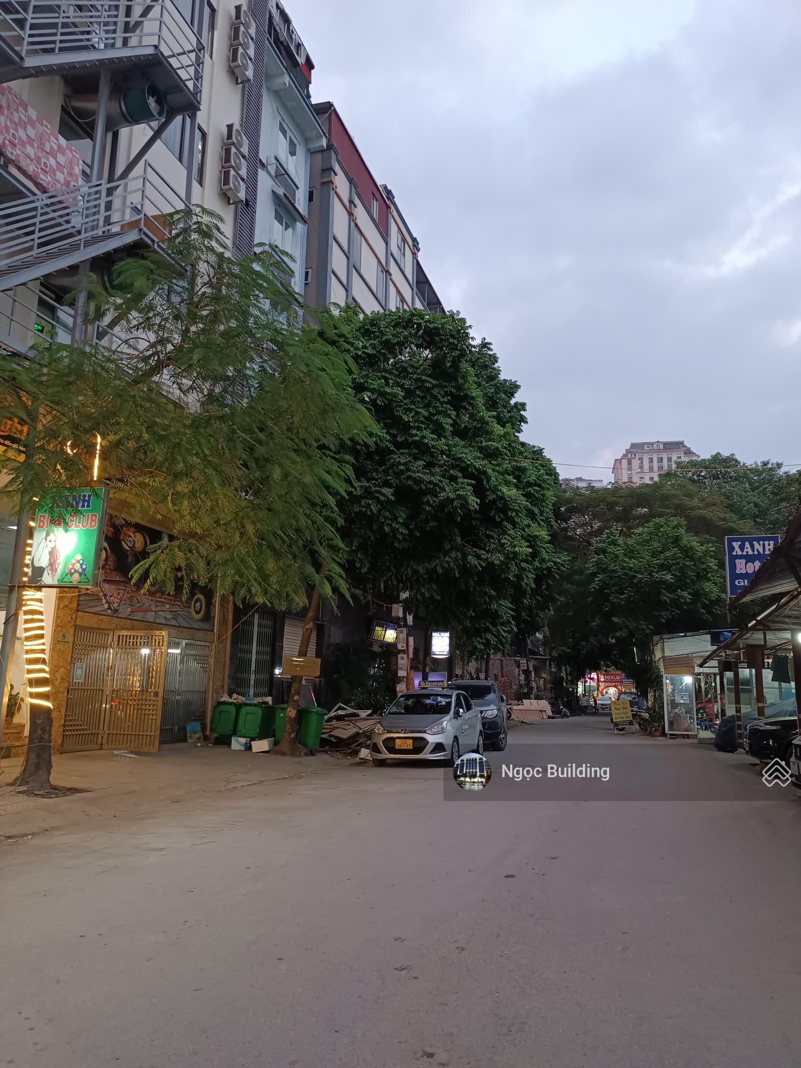 Chính chủ cần cho thuê gấp nhà số 9 ngay ĐTM Trung Yên - Trung Hòa. DT 65m2 x 5T. Giá 20 triệu Chính chủ cần cho thuê gấp nhà số 9 ngay ĐTM Trung Yên - Trung Hòa. DT 65m2 x 5T. Giá 20 triệu