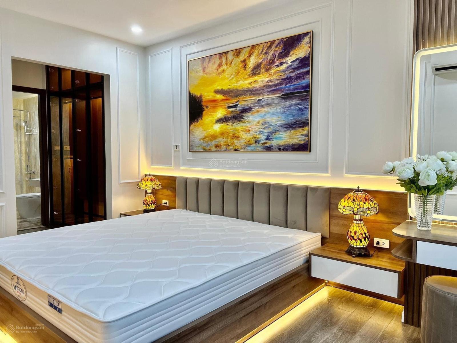 Chính chủ cần bán căn 111m2 N07 công viên Cầu Giấy - 8,5 tỷ - 0988 579 ***