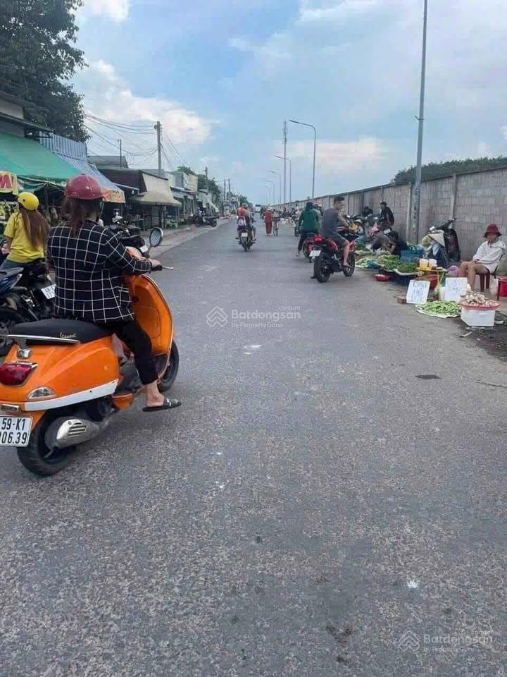 Đất 383m2, gần chợ để kinh doanh, ngay KCN Minh Hưng, Chơn Thành, HT vay 50%