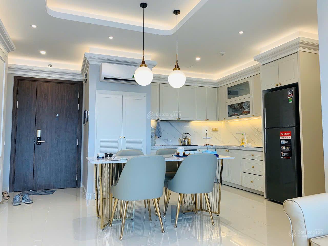 Chủ nhà bán gấp căn hộ Saigon Royal - 2PN(82m2) - Giá 9 tỷ - LH Nghĩa 0918 753 ***