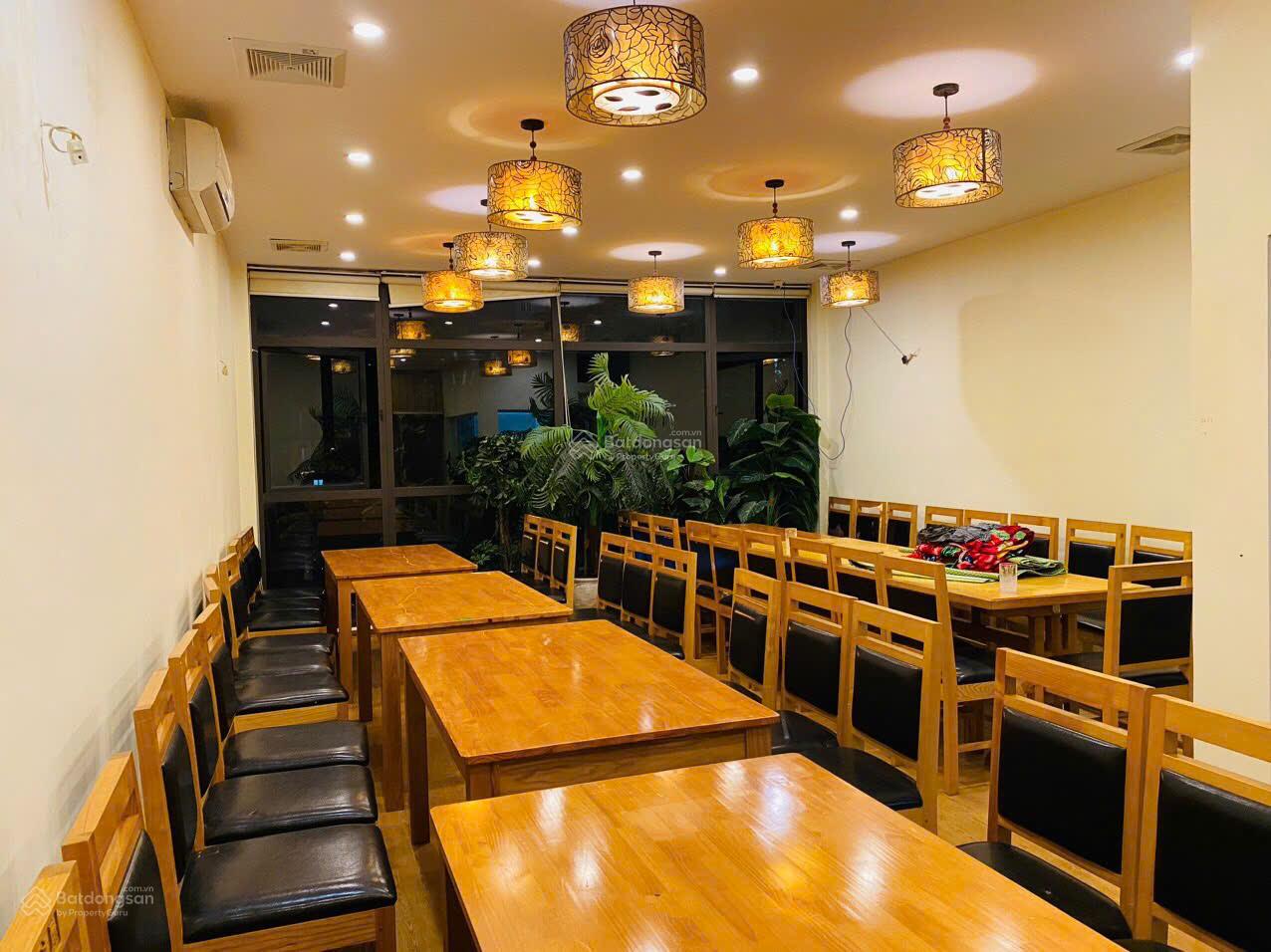 Cho thuê nhà mặt phố Đinh Liệt trung tâm phố cổ 40m, mt 3m, giá 100 triệu/tháng phố cổ cực hiếm! Cho thuê nhà mặt phố Đinh Liệt trung tâm phố cổ 40m, mt 3m, giá 100 triệu/tháng phố cổ cực hiếm!