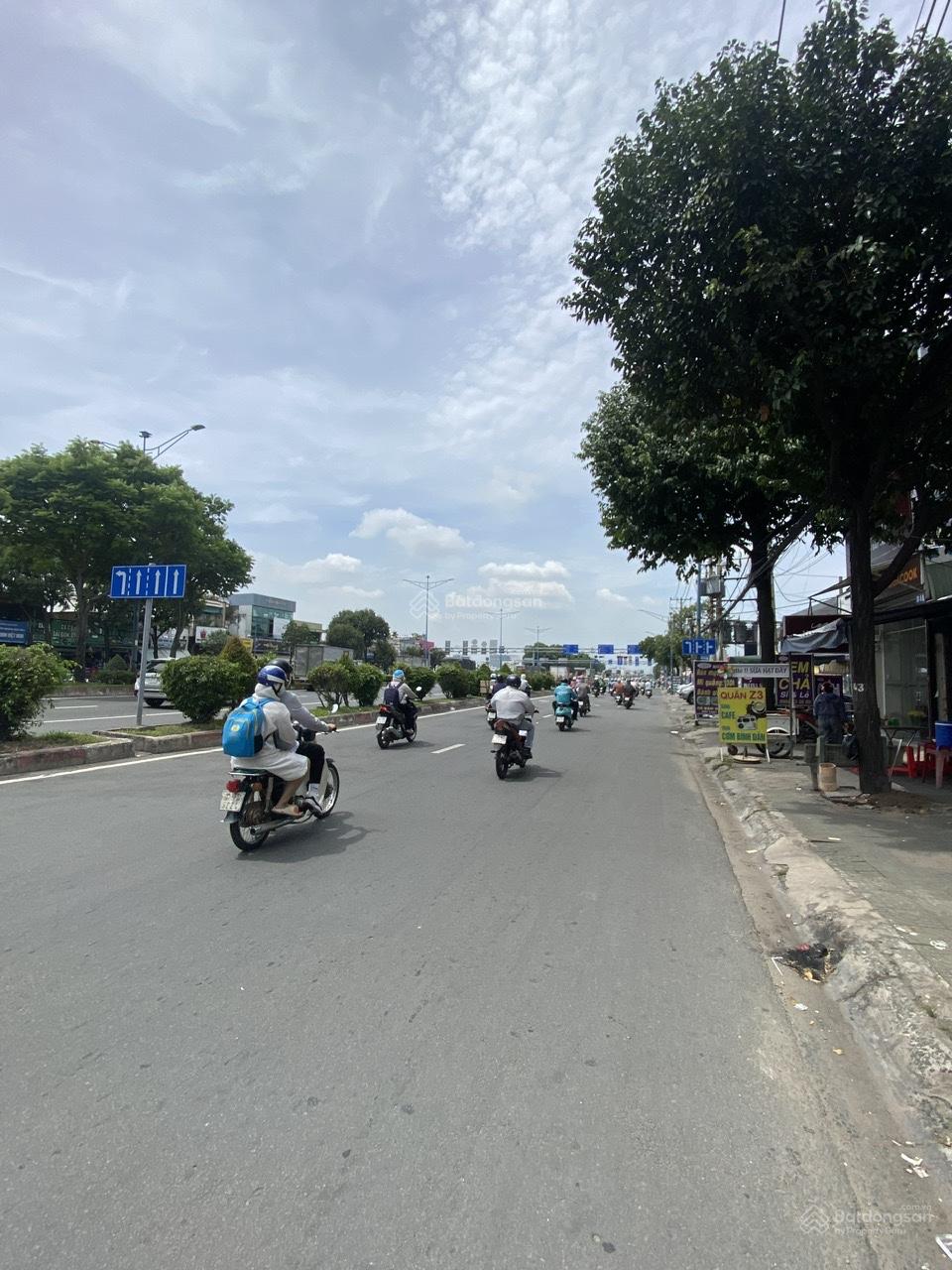 Nhà 2 mặt tiền kinh doanh Trường Chinh (4 x 27m) chỉ 12,8 tỷ TL Nhà 2 mặt tiền kinh doanh Trường Chinh (4 x 27m) chỉ 12,8 tỷ TL