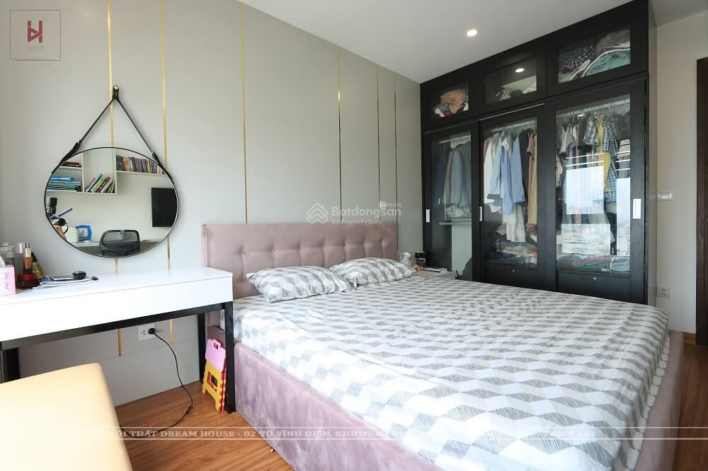 Bán gấp căn 2 ngủ CT8 The Emerald ban công Đông Nam tầng trung cực đẹp giá chỉ nhỉnh 7 tỷ