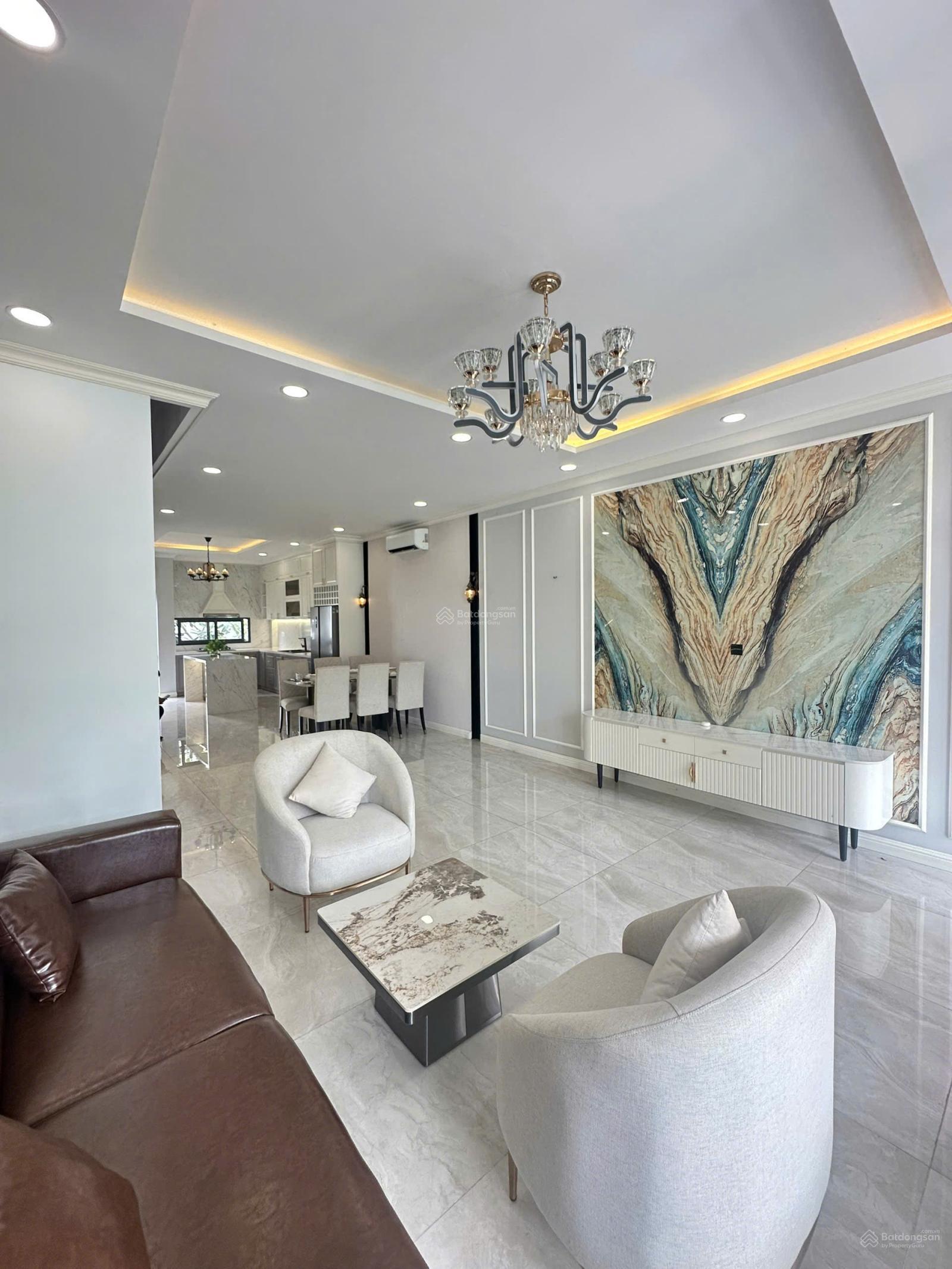 Nhà bán 5x16m (80m2) đường Hoàng Phan Thái. Giá 4.8 tỷ
