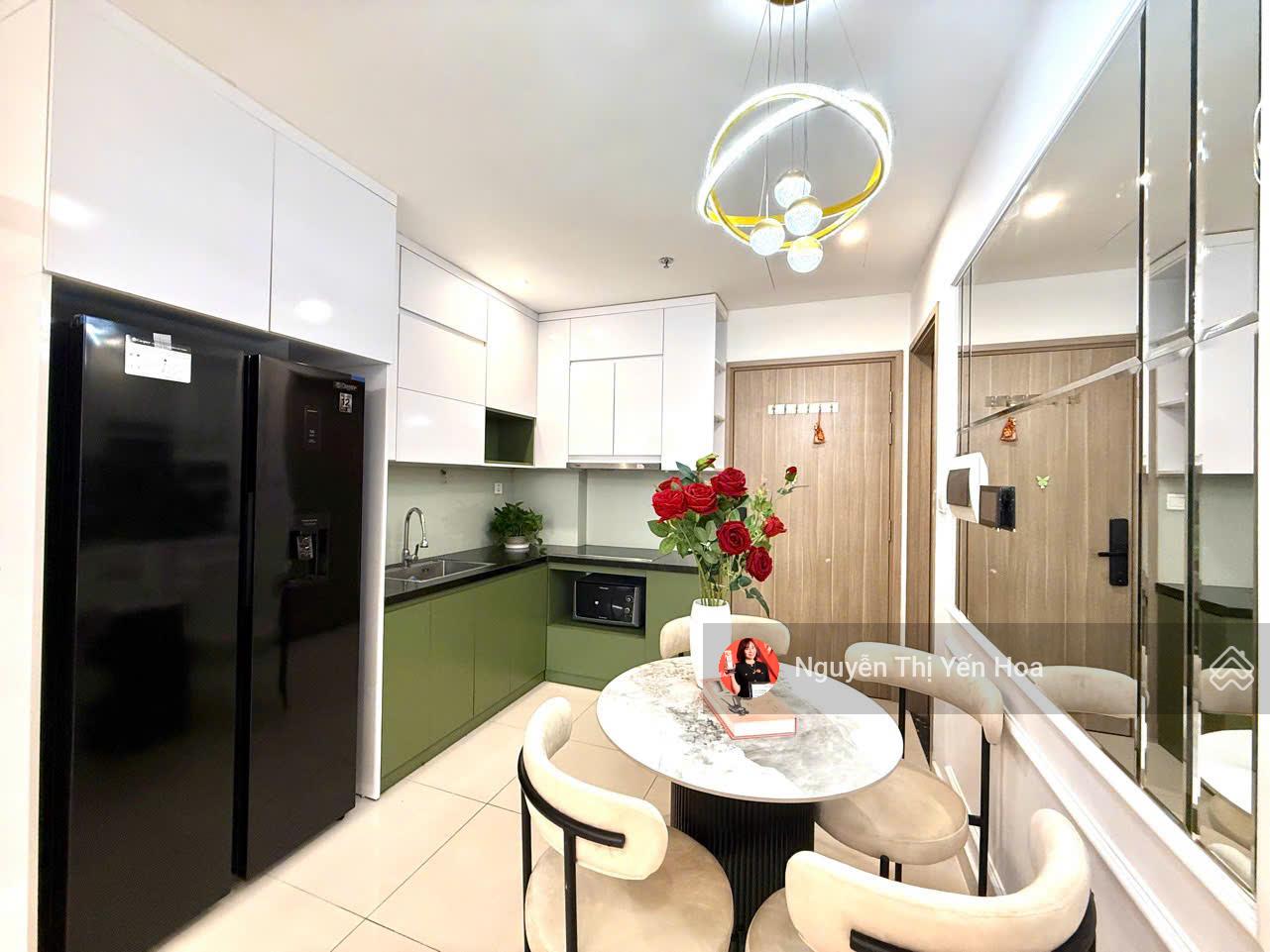 Bán gấp căn hộ 2N + 2W tòa S1.10 Vinhomes Ocean Park, view đẹp, ban công ĐN, giá tốt