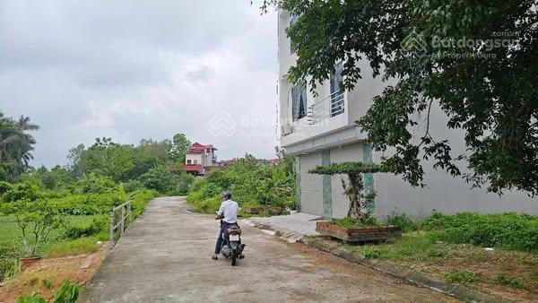 Em cần bán 1 số lô thuộc khu 5 núi Đại Phúc cũ (Võ Cường mới). 0819 076 *** chuyên BĐS TP BN