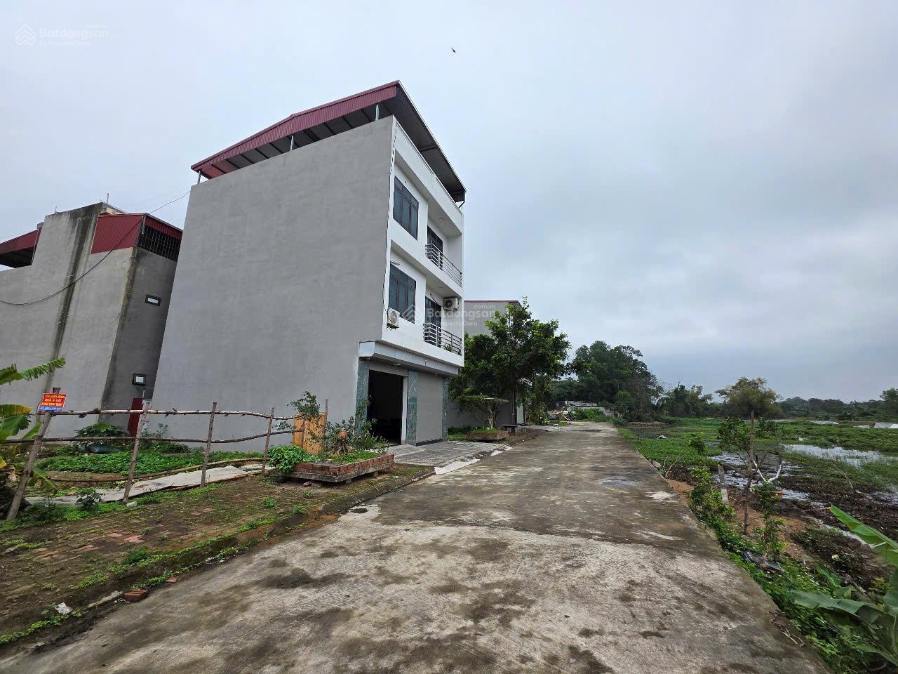 Em cần bán 1 số lô thuộc khu 5 núi Đại Phúc cũ (Võ Cường mới). 0819 076 *** chuyên BĐS TP BN