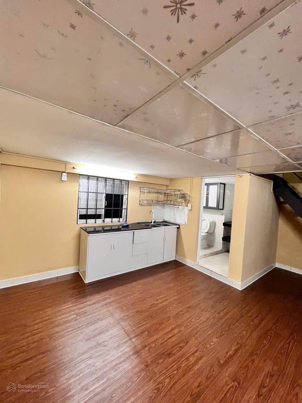 Nhà xã hội Becamex Định Hòa, lầu 3 (60m2): 640 triệu, thuê 4 triệu/tháng. Sài Gòn mua được