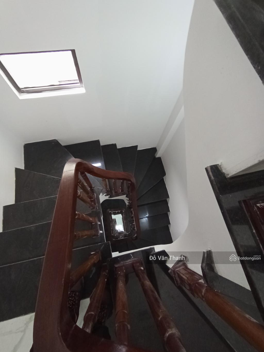 Bán nhà 33m2, 5 tầng hơn 5 tỷ. Nhà mới ô tô đỗ cổng, Thụy Phương Đông Ngạc Bắc Từ Liêm