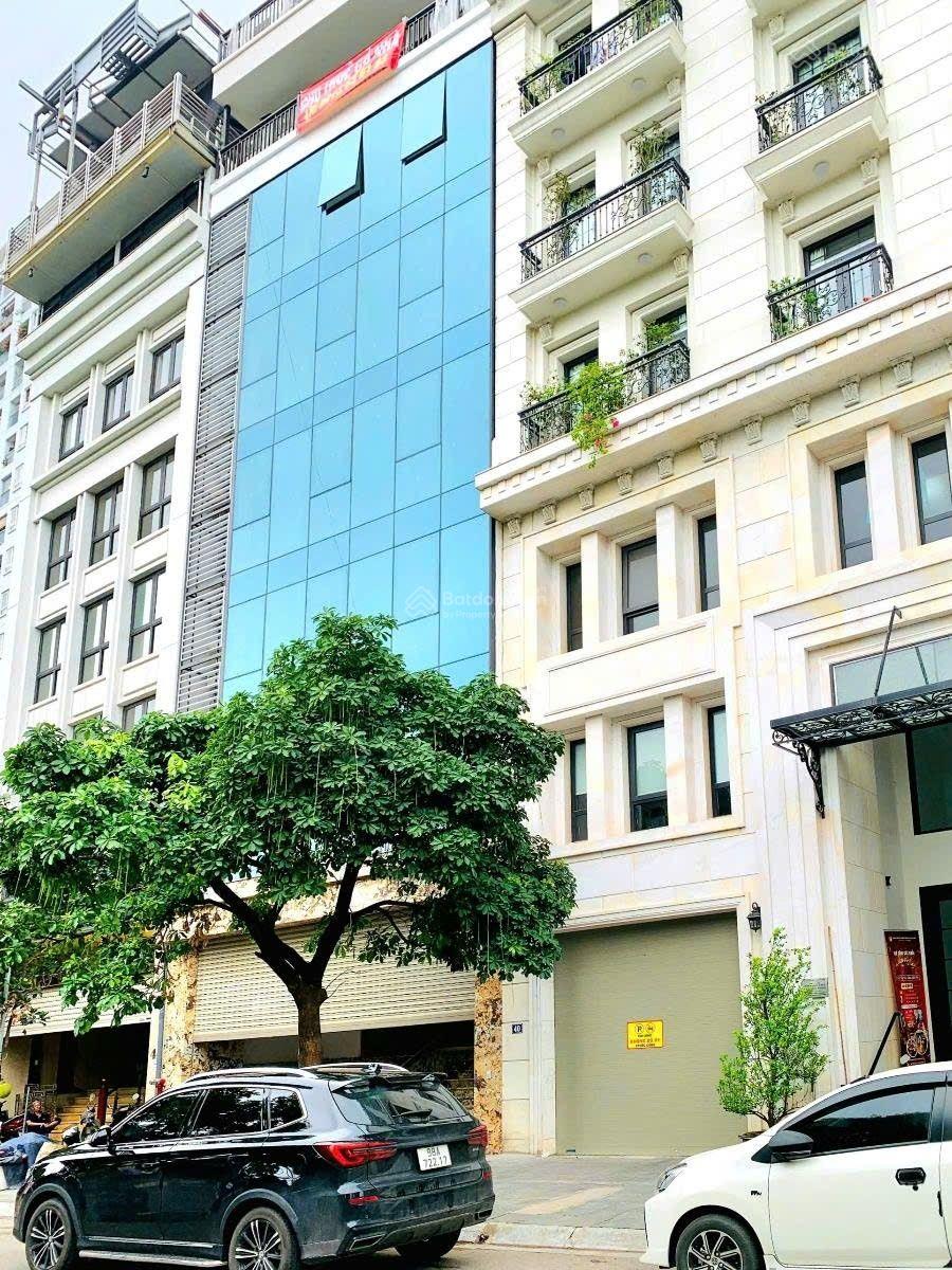 Bán tòa văn phòng mặt đường Xuân La, Tây Hồ, Hà Nội 168 tỷ